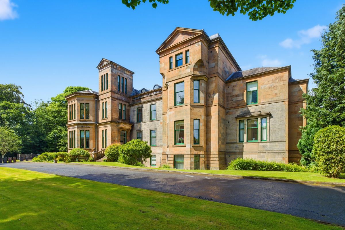 Period mansion house, Paisley: property photography
