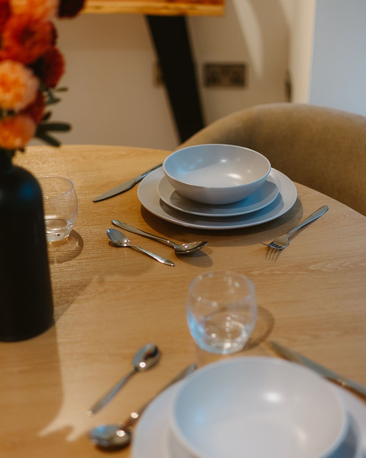 2-bed main-door flat, West End