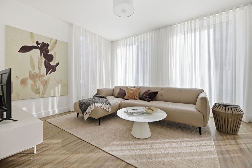 room view, virtual walkthroughs